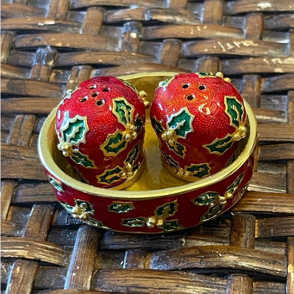 Vintage Christmas Holliday Salt and Pepper Mini Shakers
